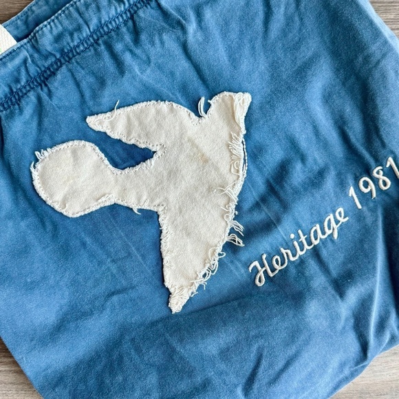 Heritage 1981 Blue Canvas Tote with Bird Patch  - Vintage Bag - Picture 3 of 9